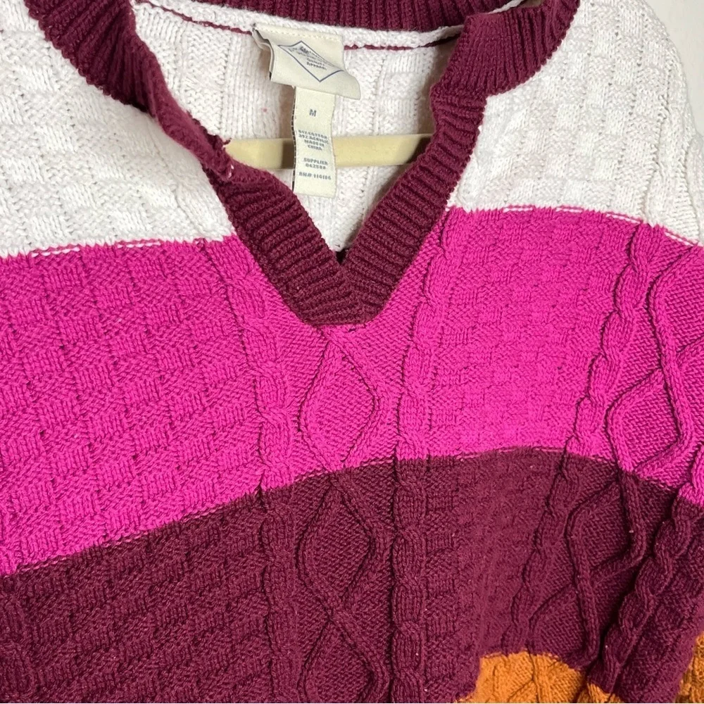 St. John’s Bay preppy, cable, and pattern knit color block sweater.  Size Med - Picture 2 of 4